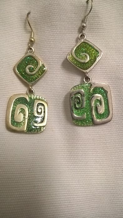 Brincos Verdes e prateados (portes incluídos)