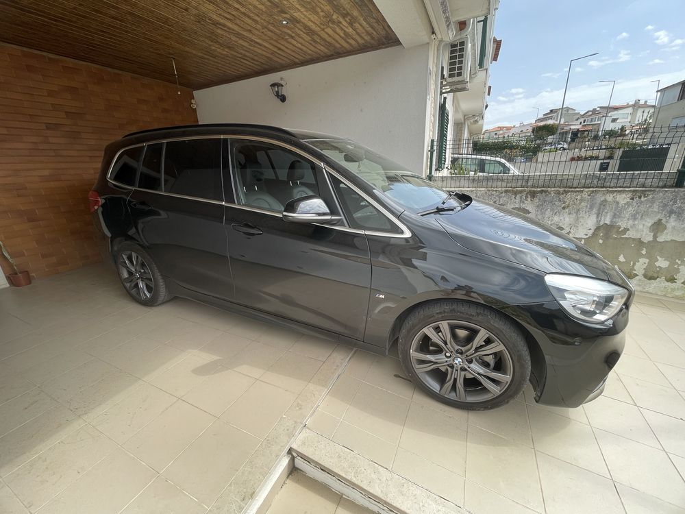 BMW 218d 7Lugares Pack M
