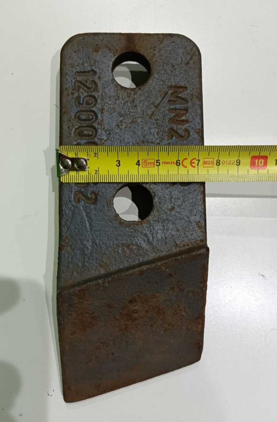 Ząb zęby dłuto łyżki głębosza Kverneland JCB CAT MN2 R 129.00.54.60