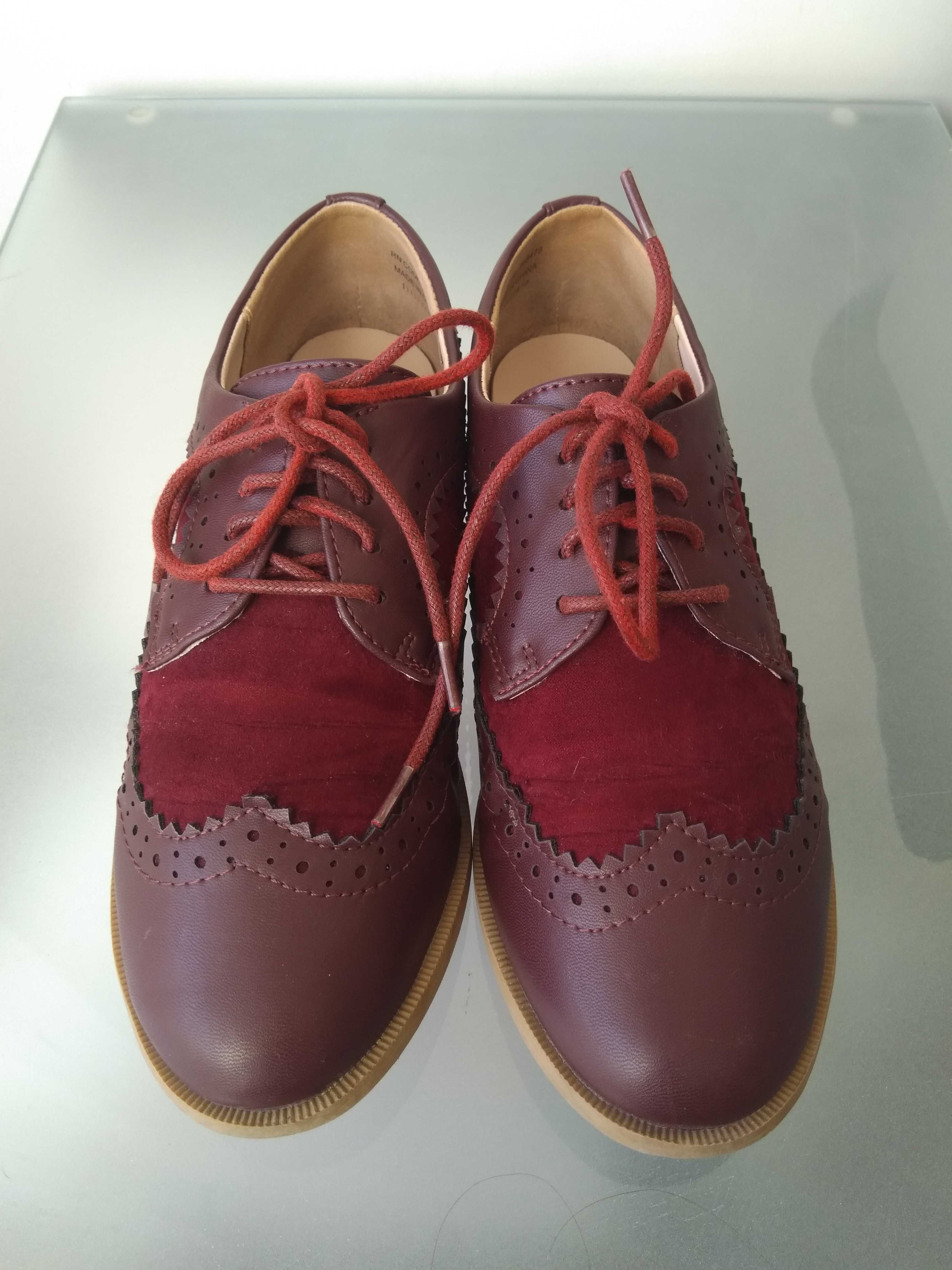 Sapatos cordão rasos 37