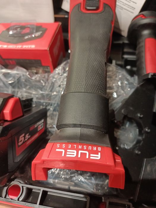 Szlifierka kątowa Milwaukee