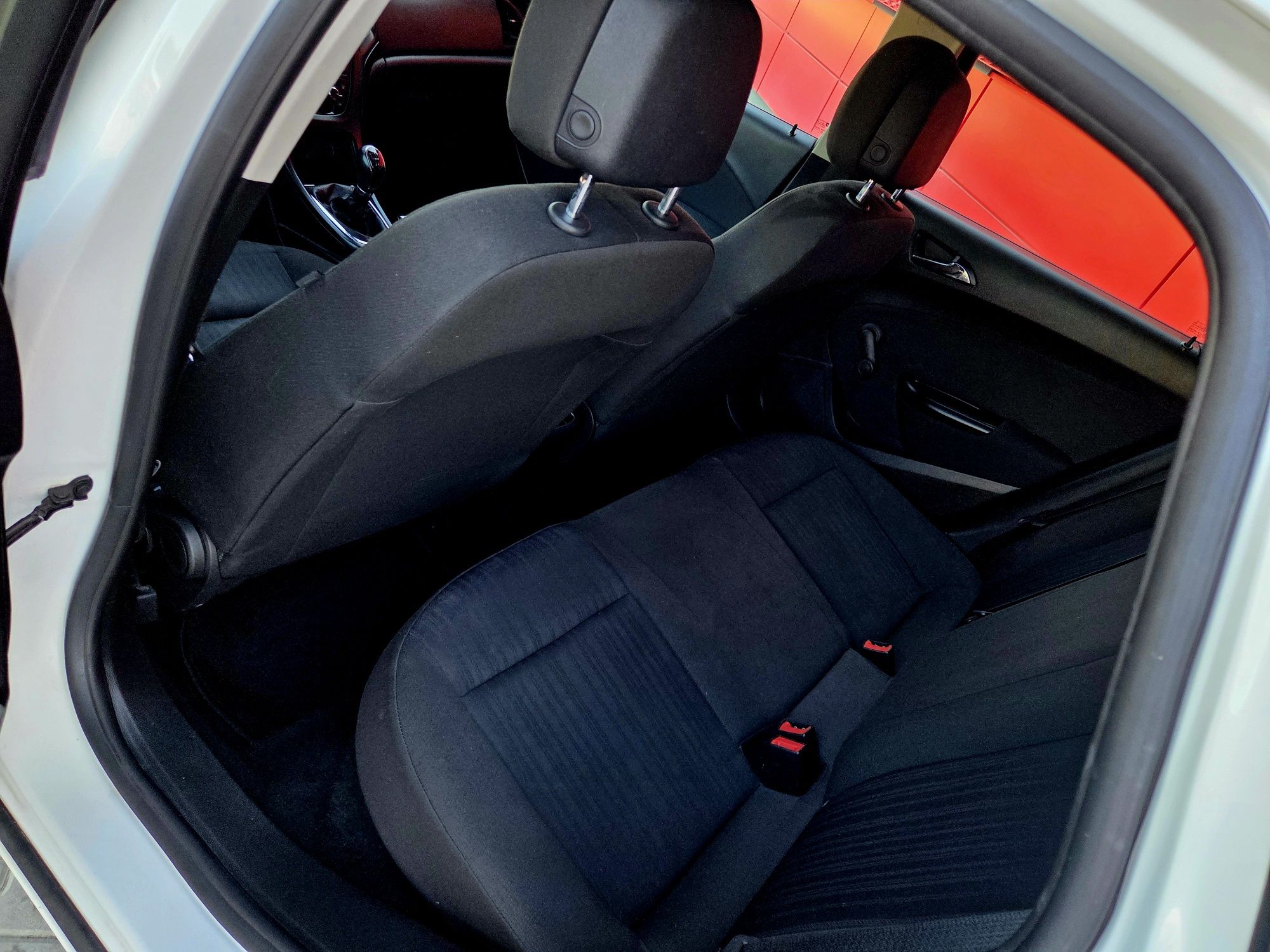 Opel Astra 1.4 benzyna 2011 rok * PIĘKNY biały kolor