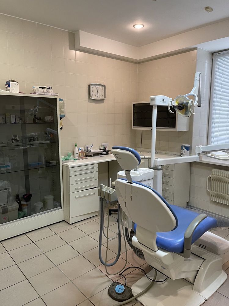 Продаж приміщення стоматологічний центр Гаріна,51 нежилий фонд