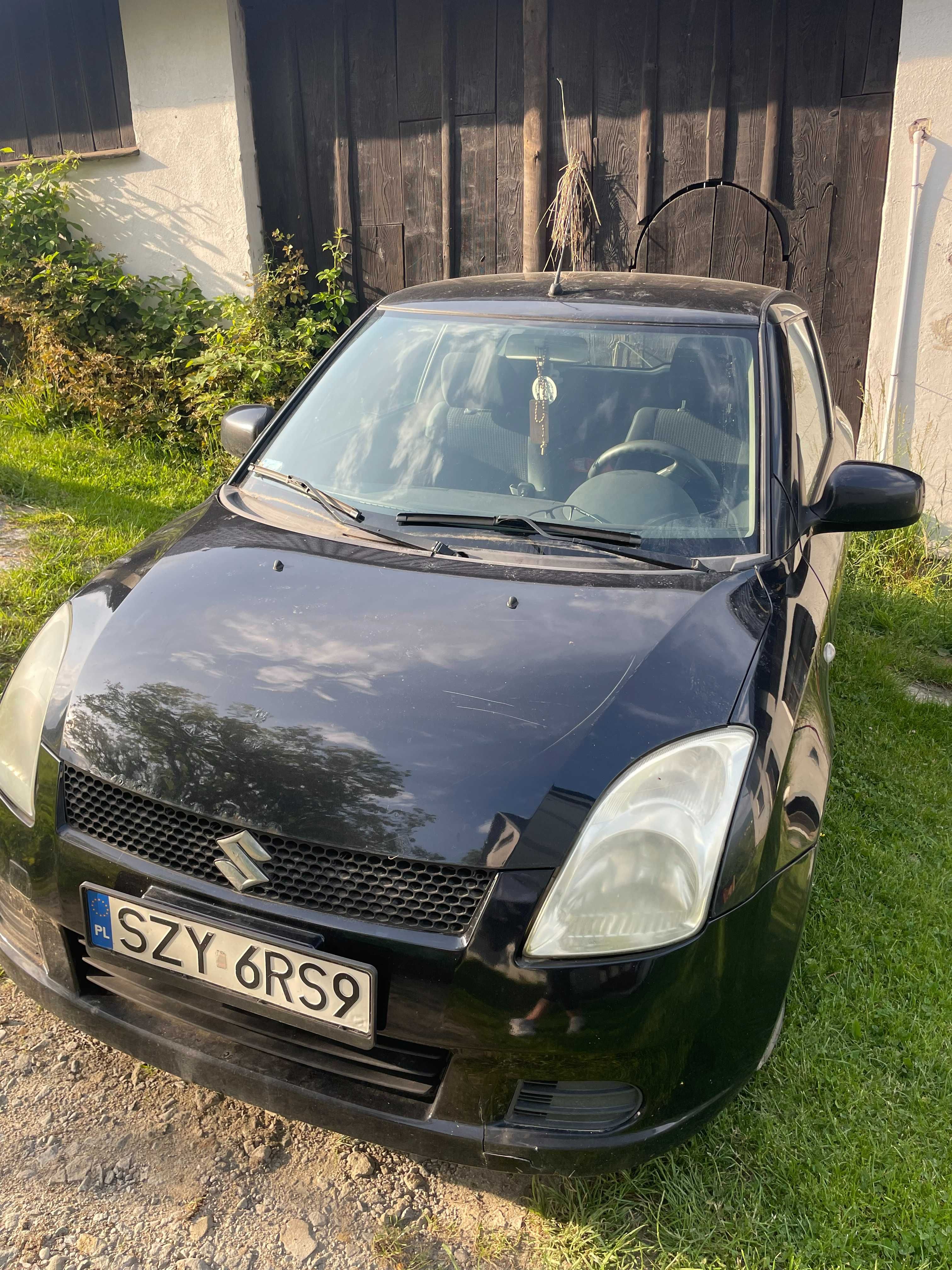 Sprzedam uszkodzony samochód Suzuki Swift benzyna +LPG rocznik 2005