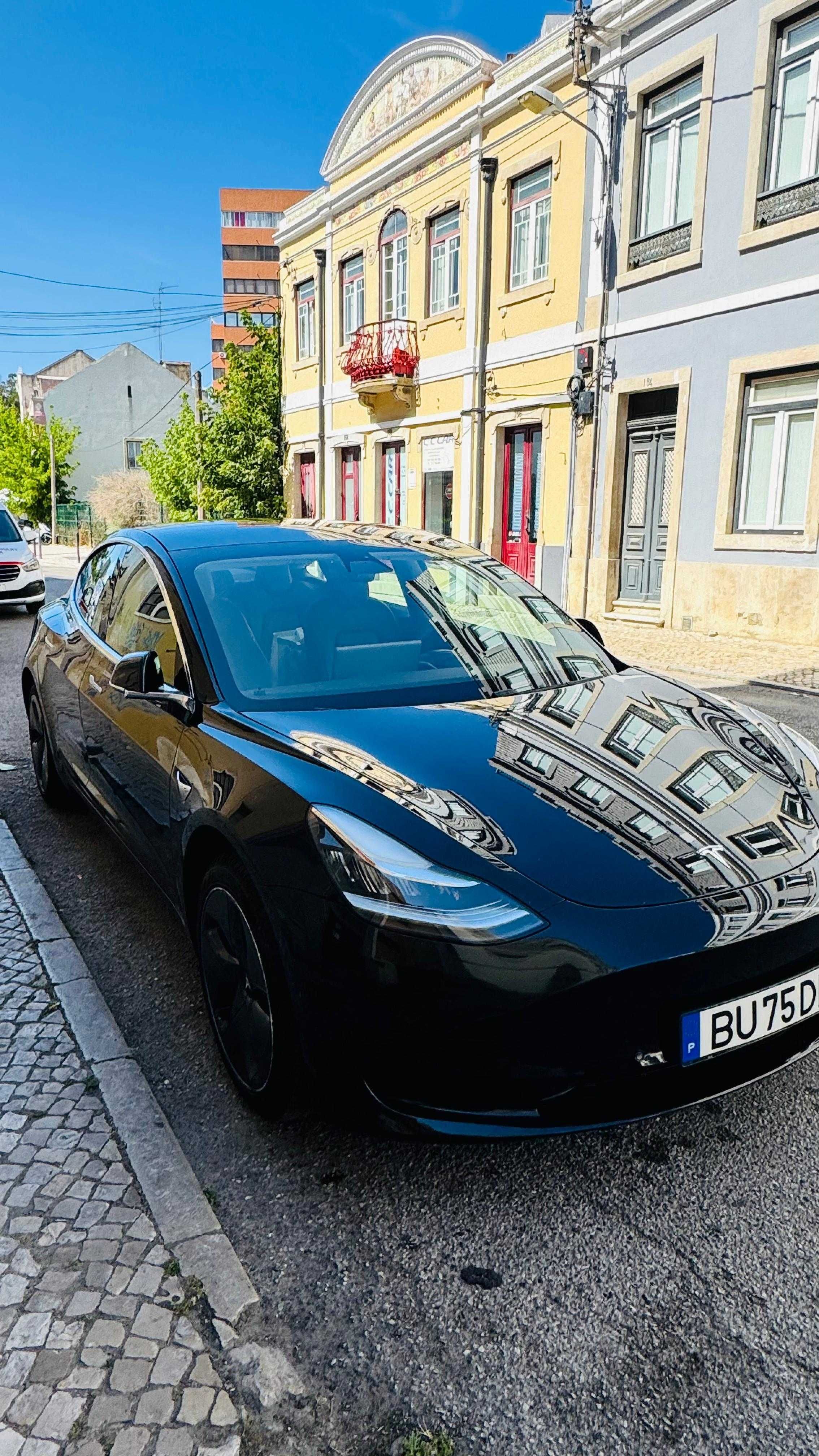 Tesla Model 3 2020