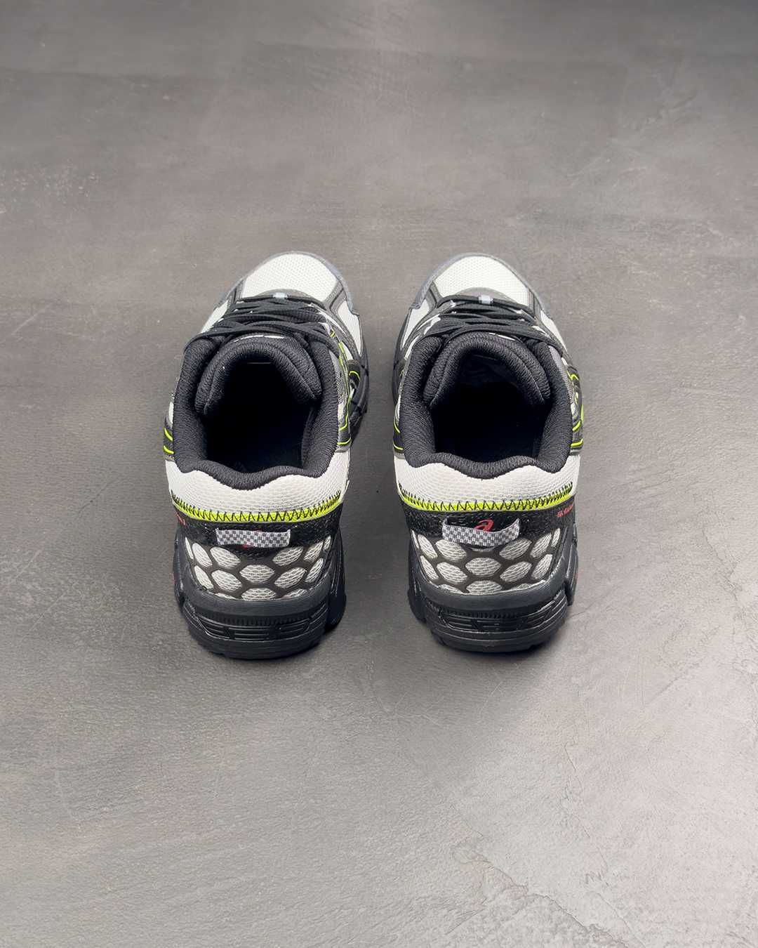 Asics Gel-Kahana 8 Marathon Running Shoes/Sneakers Gray/Black