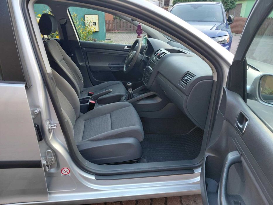 Volkswagen Golf V 1.4 benzyna 5 drzwi stan bdb