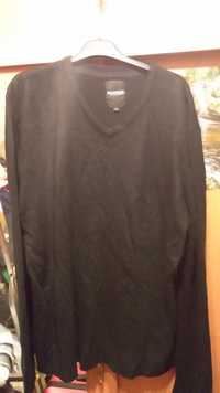 Czarny sweter XL