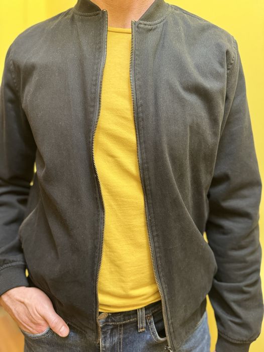 Бомбер Topman в черном цвете
