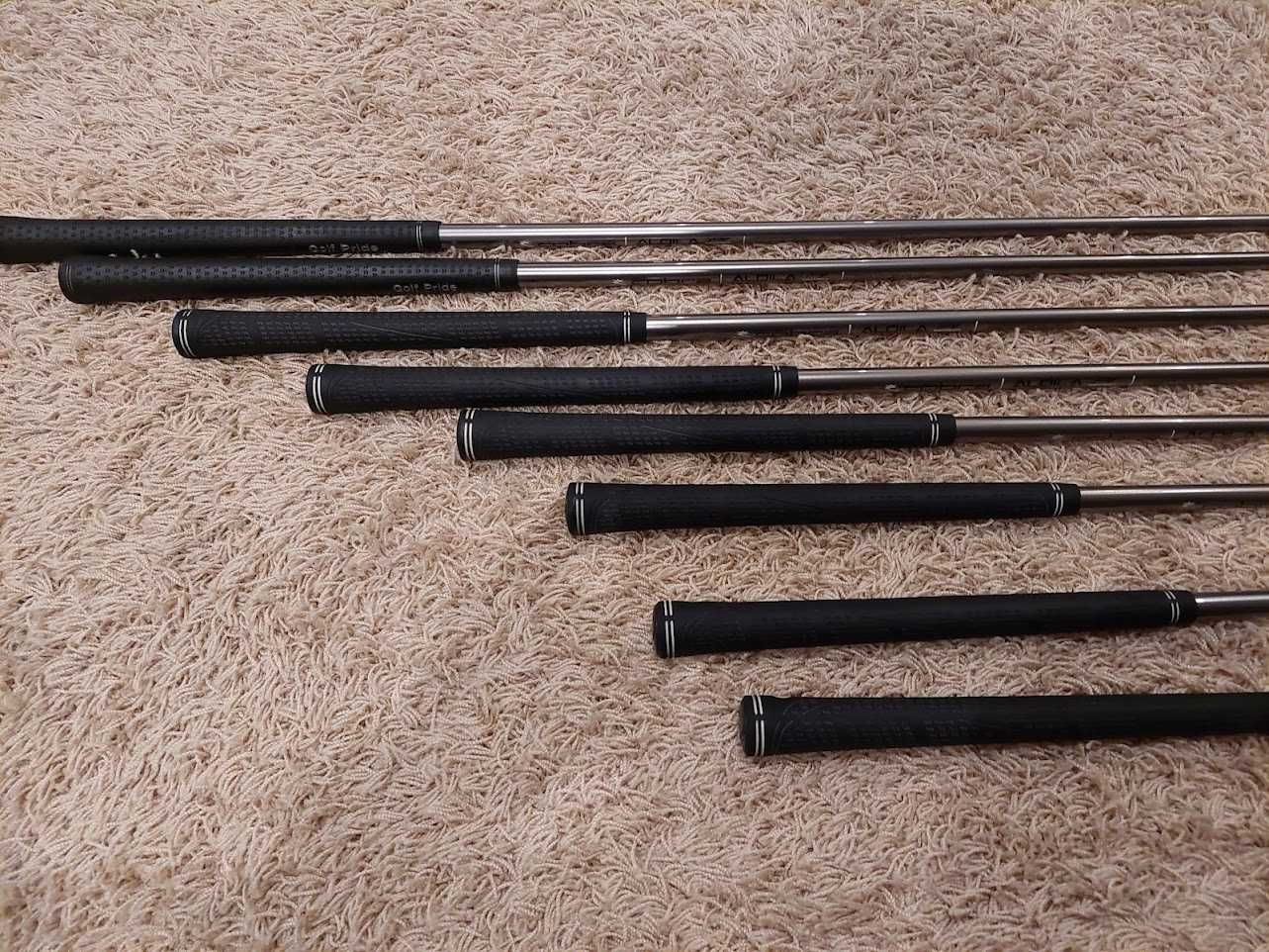 Cobra King SS-i, vareta ALDILA HM Tour Regular Flex - Mid Kick 75 g