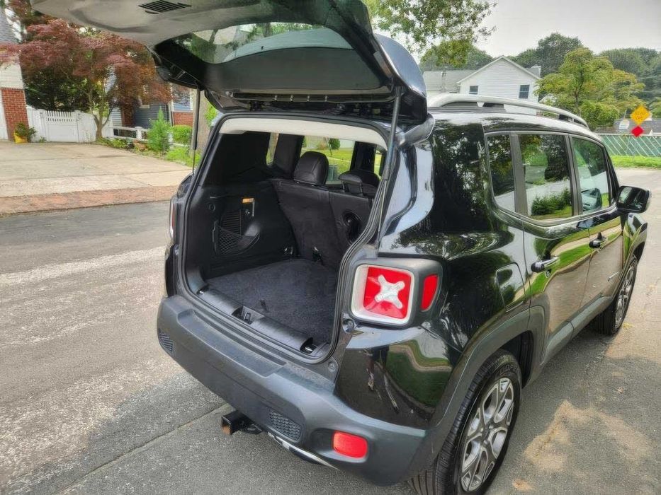 Jeep Renegade Limited      2016