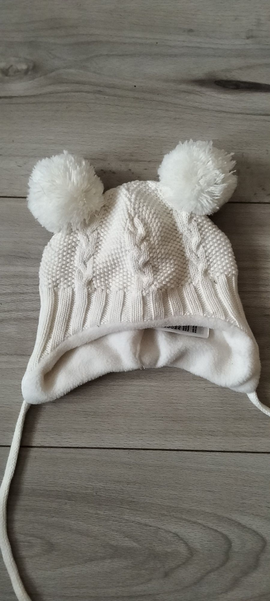 Czapeczka niemowlęca