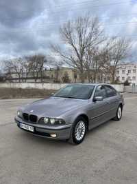 Продам живую BMW E39 523i