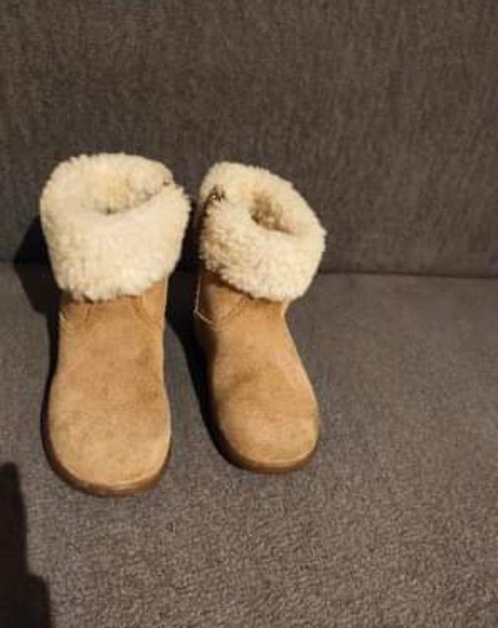 Buciki Ugg rozm. 23,5