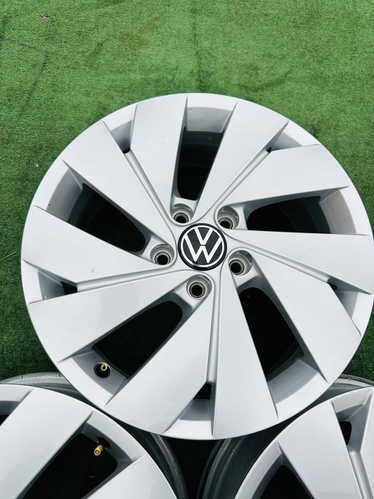 Диски 5/112 R17 VW Golf Caddy Passat 6.5J ET-46