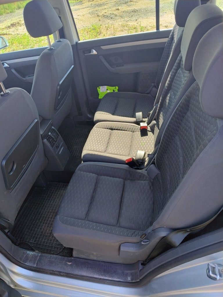 VW Touran 1.9 hak 7 osób