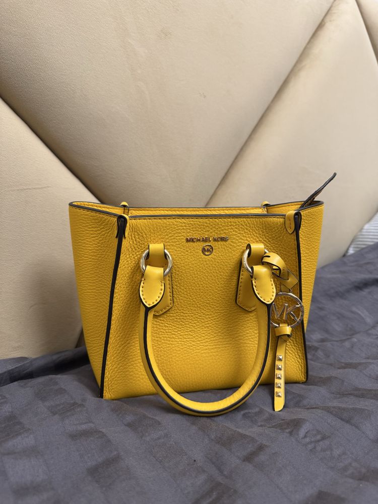 Нова шкіряна сумка Michael Kors
