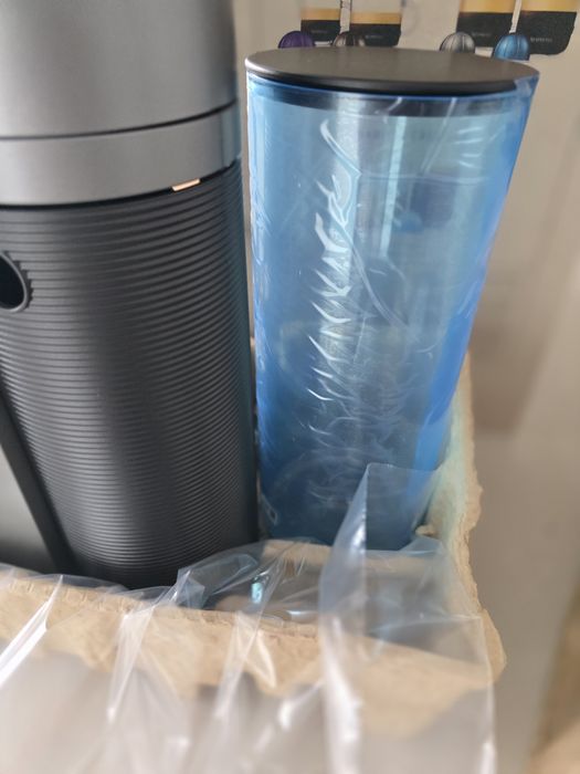 Máquina Nespresso Vertuo Plus