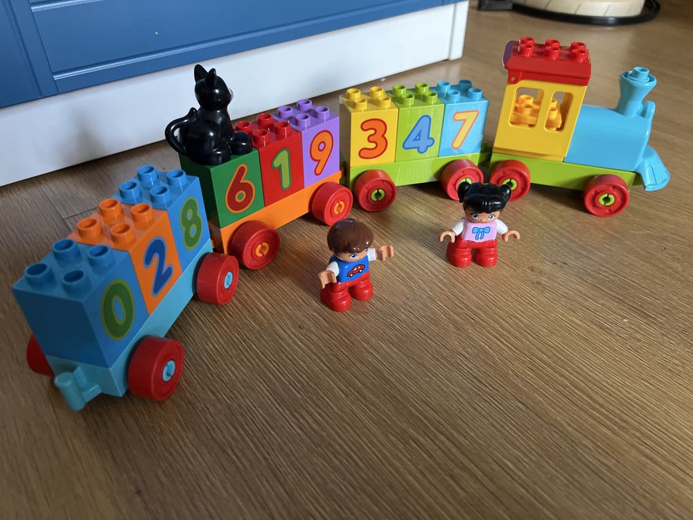Lego  duplo pociag z cyferkami