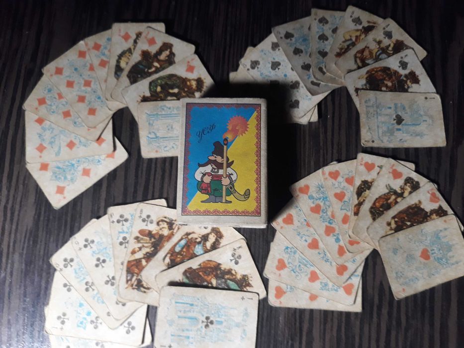 Миниатюрные игральные карты