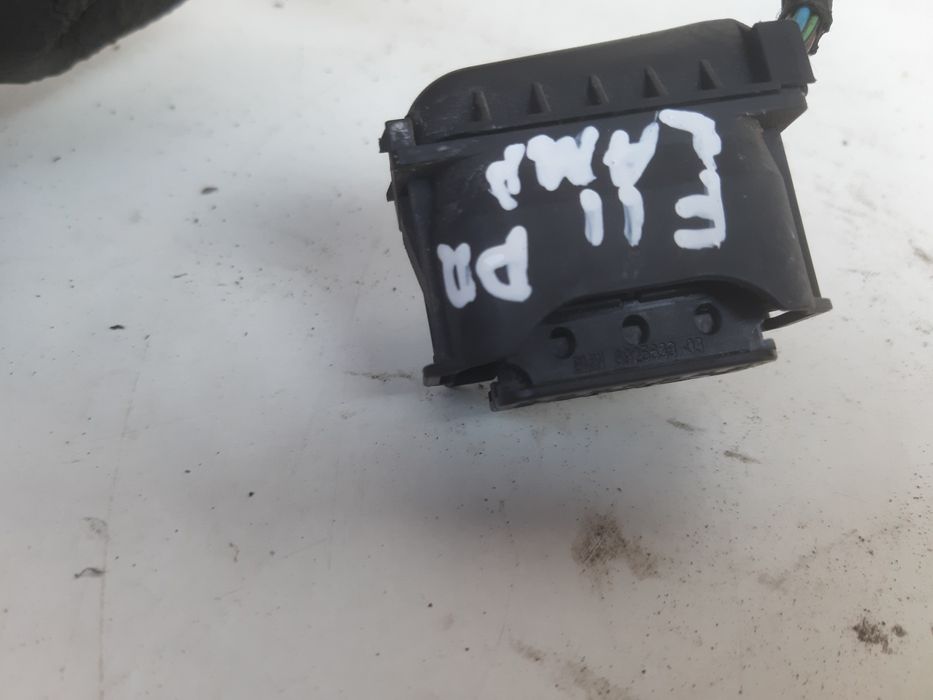 BMW F10 F11 wtyczka lampy h7 przedlift