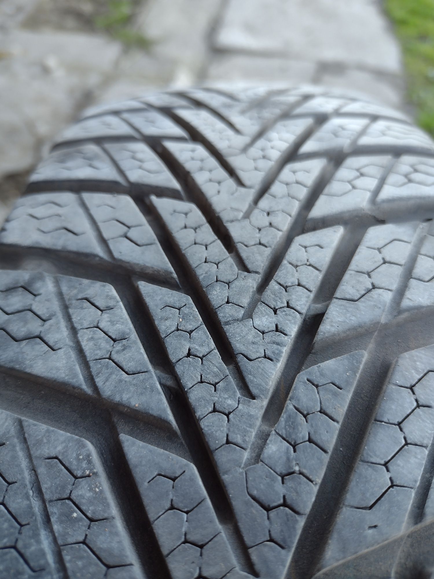 Opony zimowe 155/65 r14 Continental