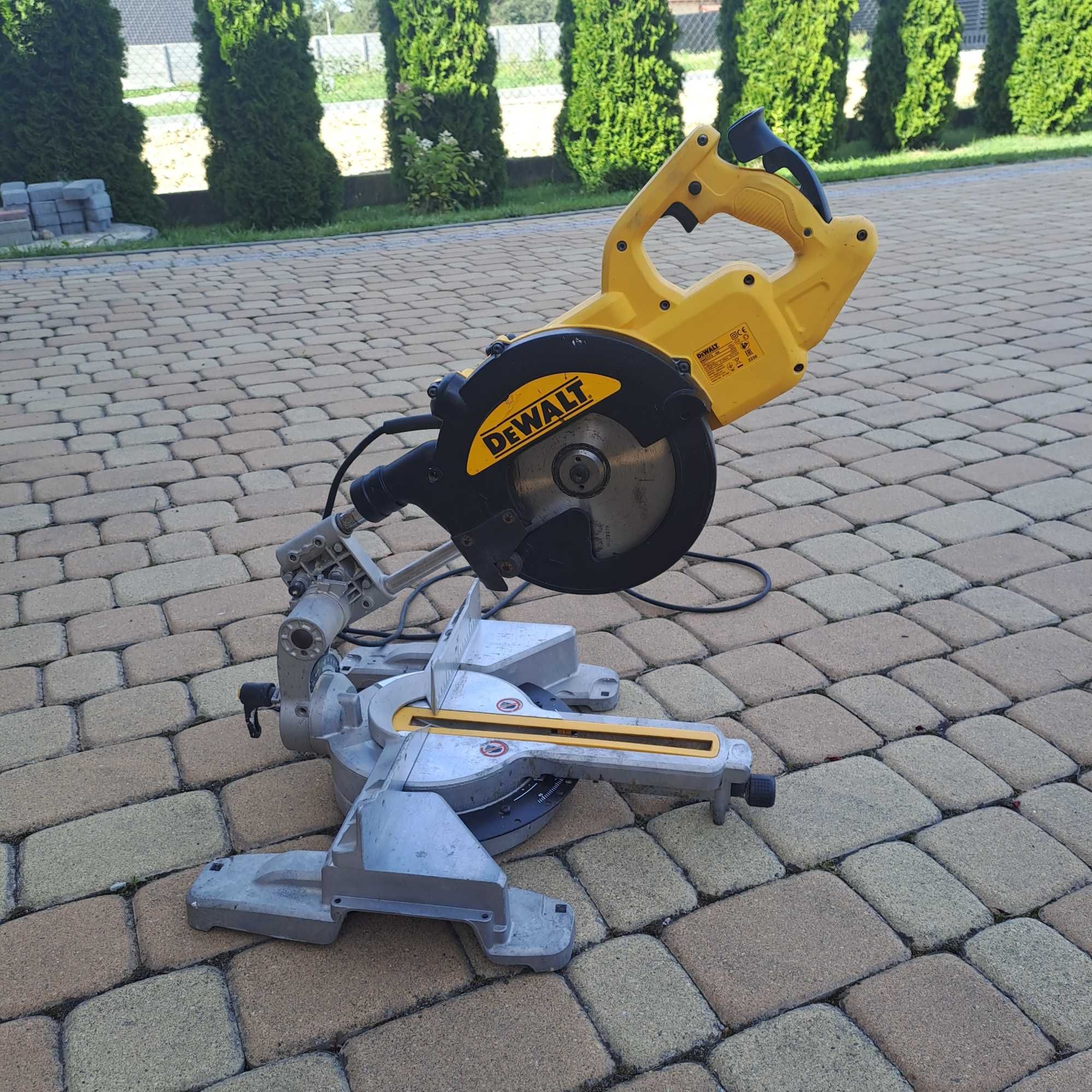 DeWalt Piła Ukośnica