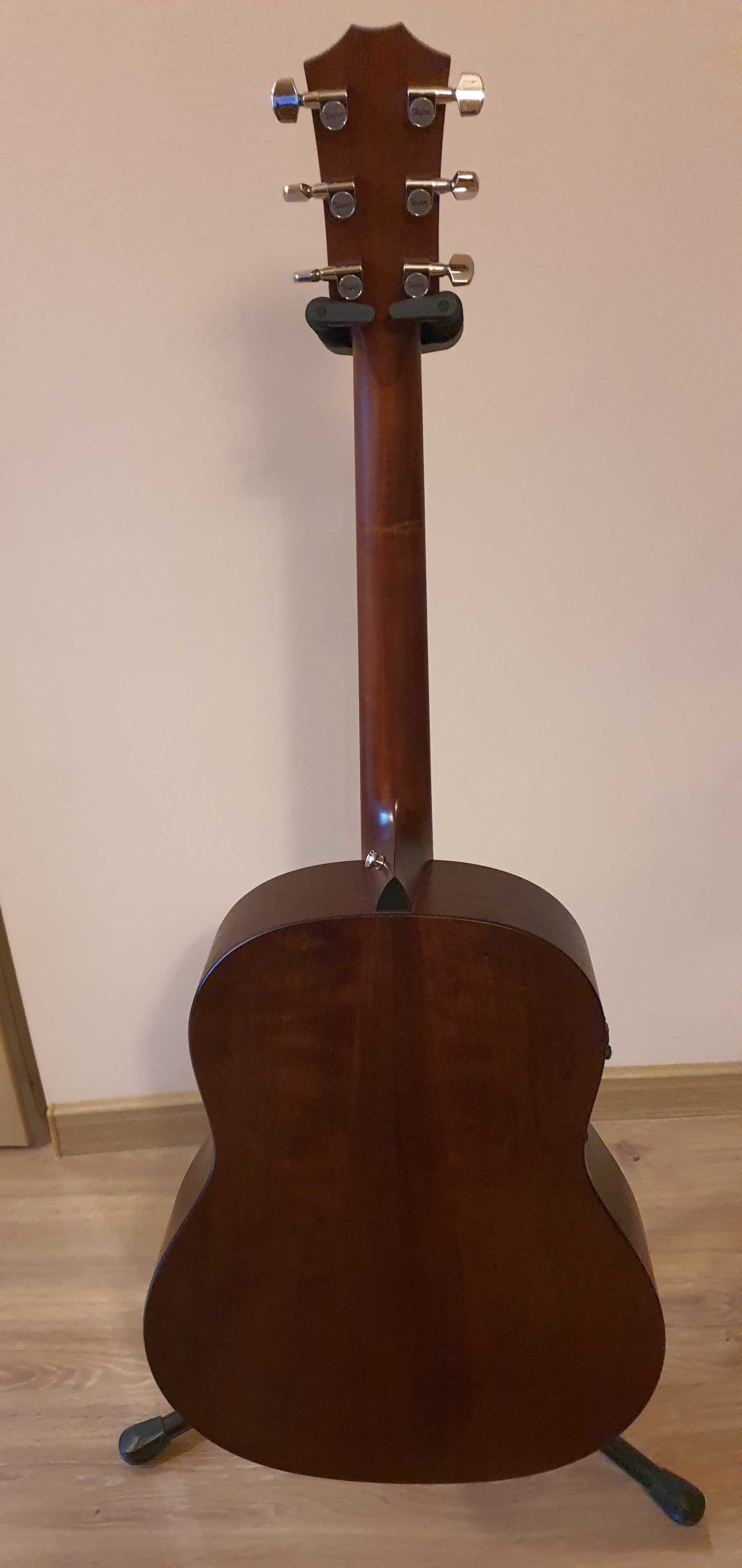 Gitara elektro-akustyczna Taylor ad17
