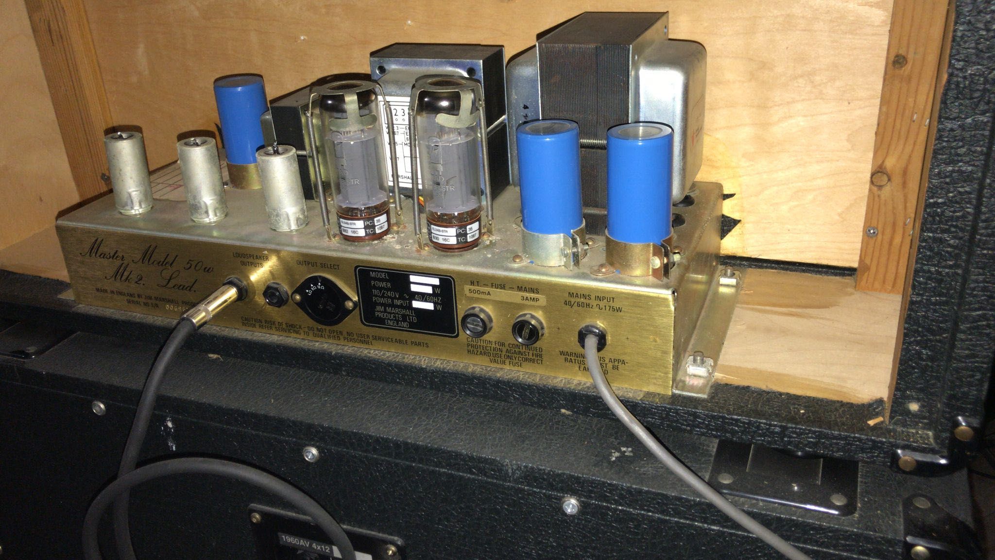 Marshall Cabinet 1960 AV 4x12 speaker