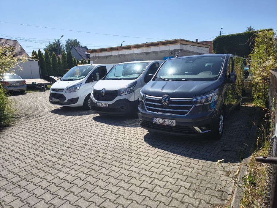 Wynajem busów osobowe dostawcze Trafic long transporter transit