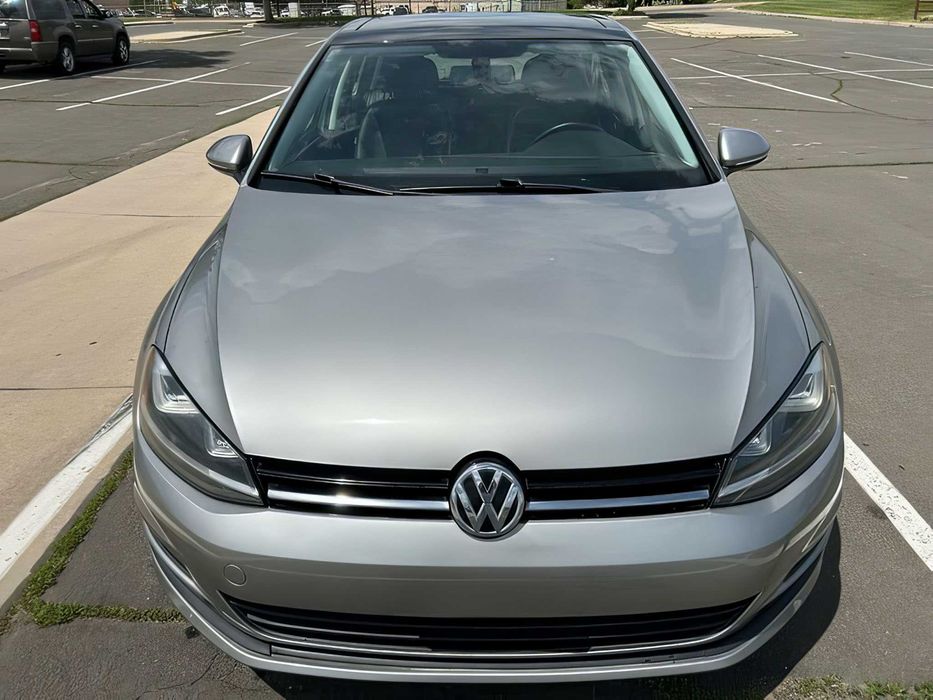 Volkswagen Golf      2016