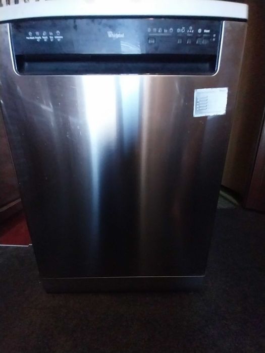 Посудлмийна машина Whirlpool