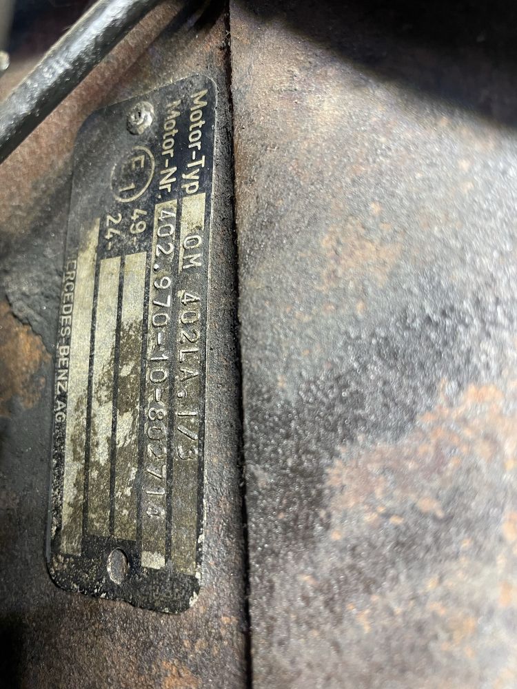 Двигун Mercedes OM 402LA