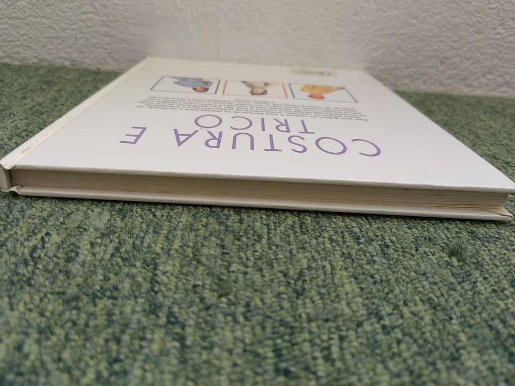 Livro "Guia Juvenil Costura e Tricô - confecção de vestuário"