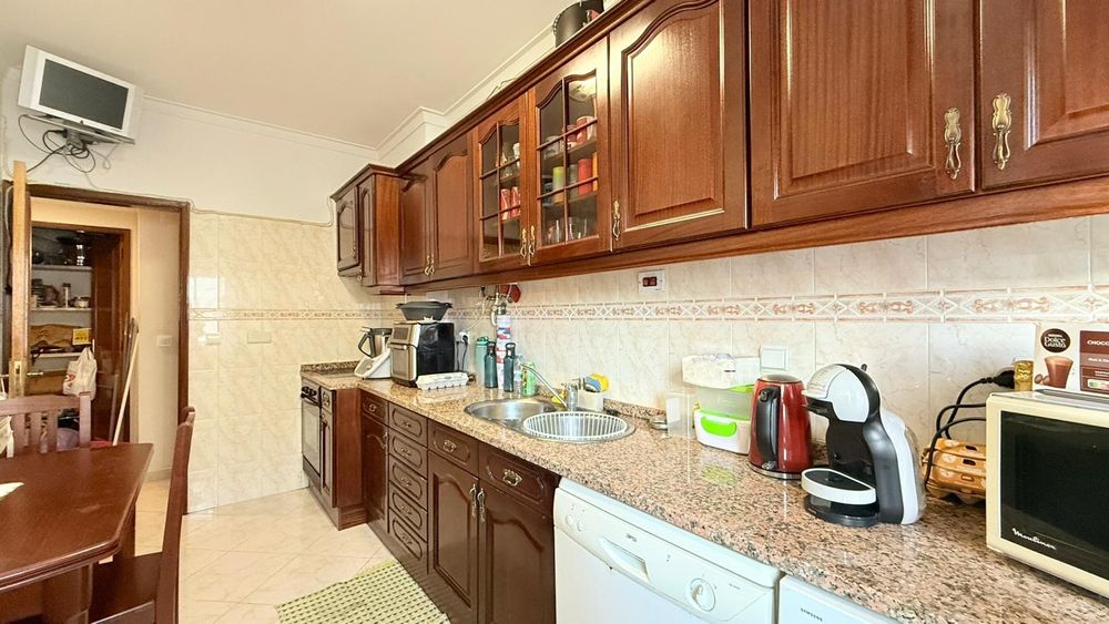 Apartamento T2 com Arrecadação, Casal do Marco - Fogueteiro