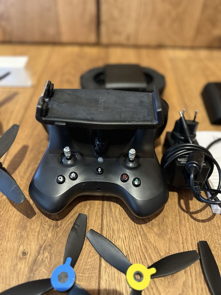 Drone Parrot Bebop 2 Power FPV – usado com caixa original