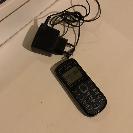 Nokia 1202 телефон