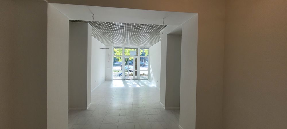 Оренда приміщення при вїзді в тц Велес, 40 кв.м