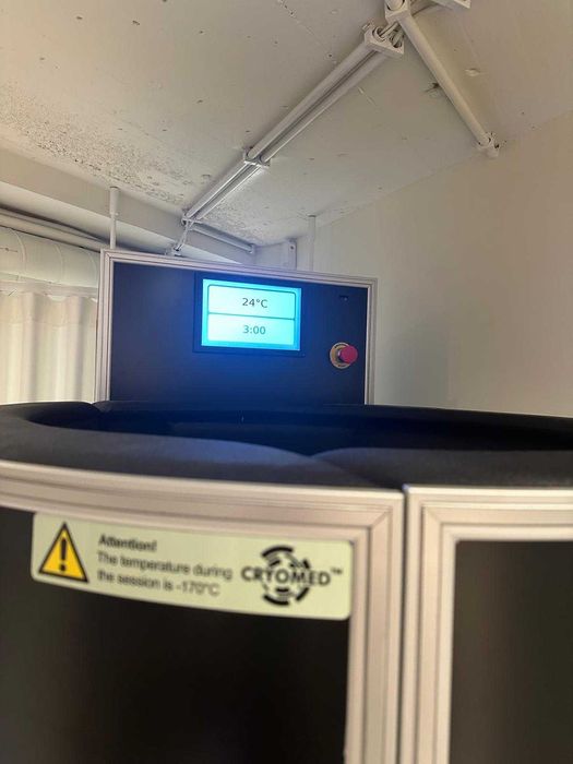 Professional Cryotherapy Chamber for SALE