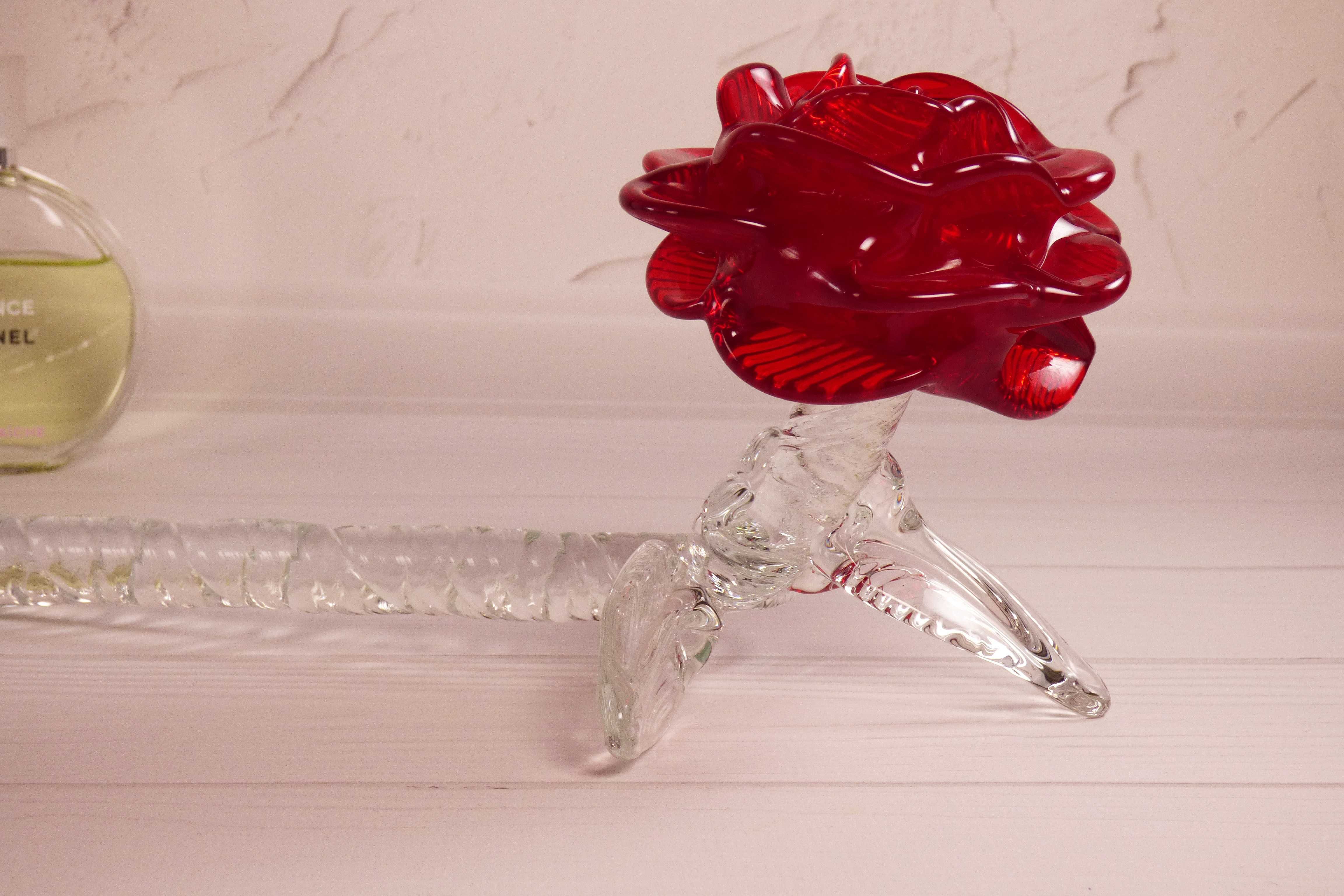 Хрустальная роза с красными лепестками СССР, стеклянный цветок
