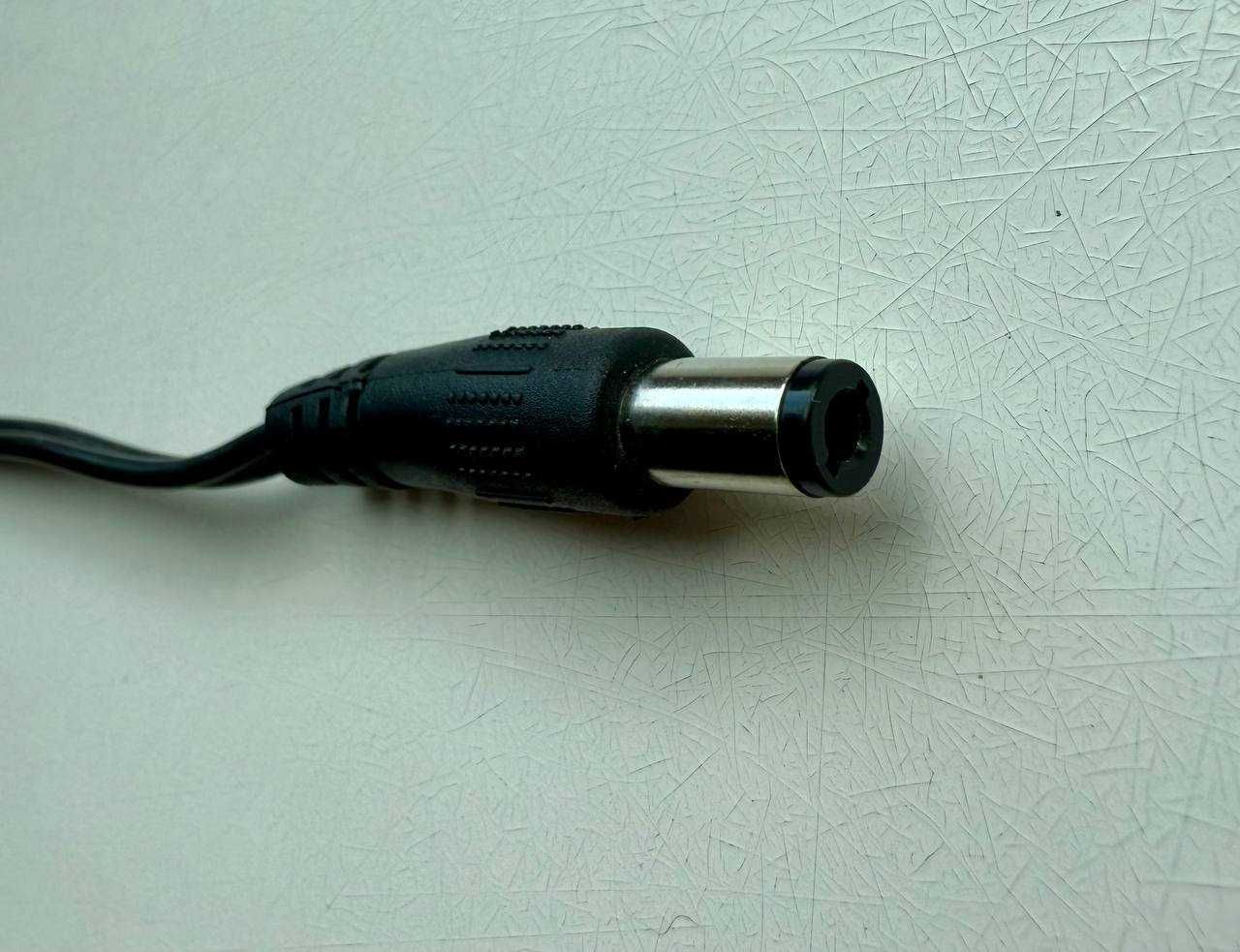 Блок живлення блок питания S018KV120012 12V 1.2A 5.5мм*2.5мм