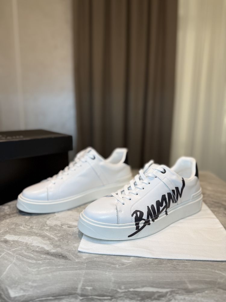 Кожаные кроссовки кеды мужские balmain сникерсы
