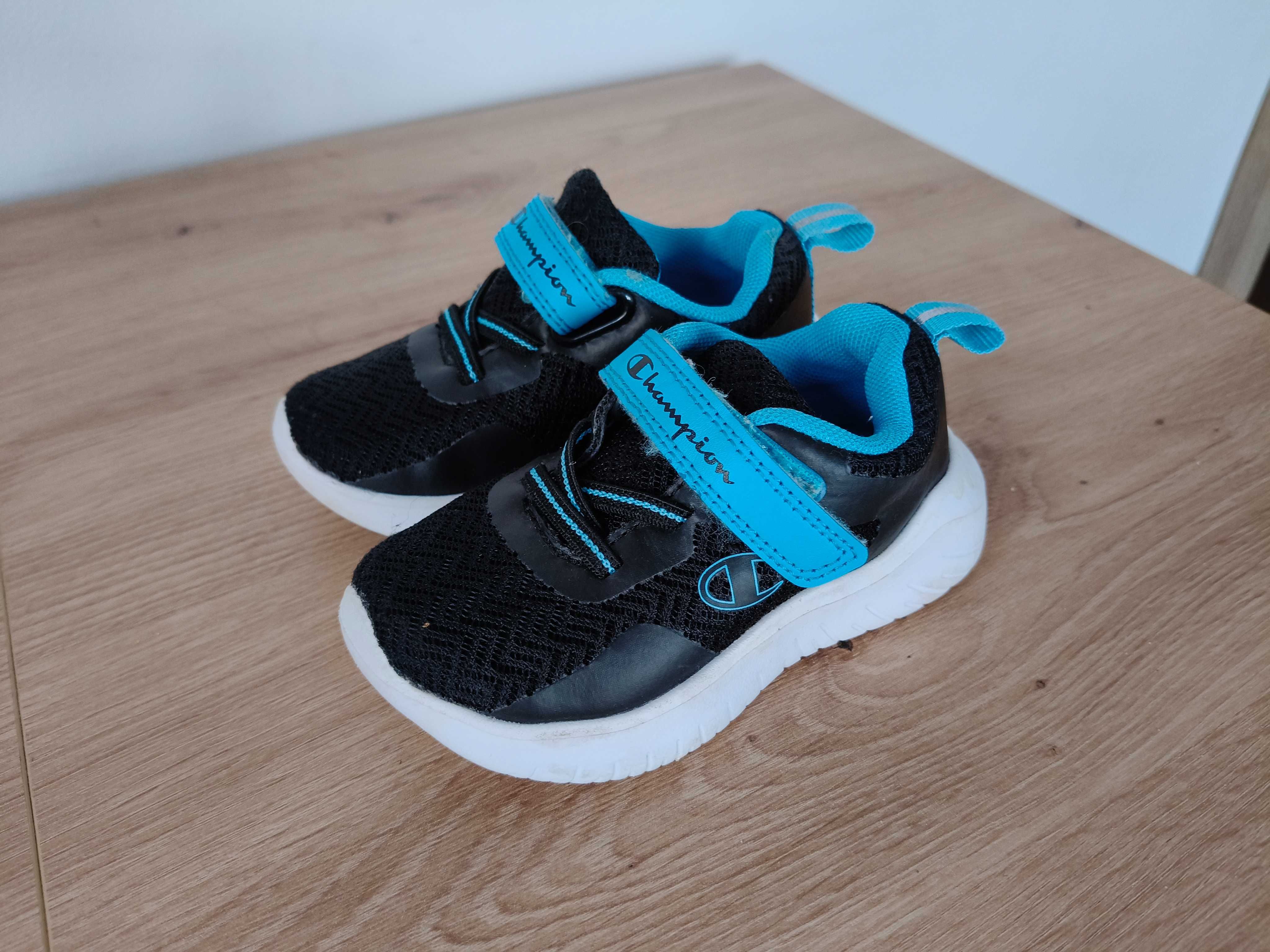 Buty chłopięce sportowe