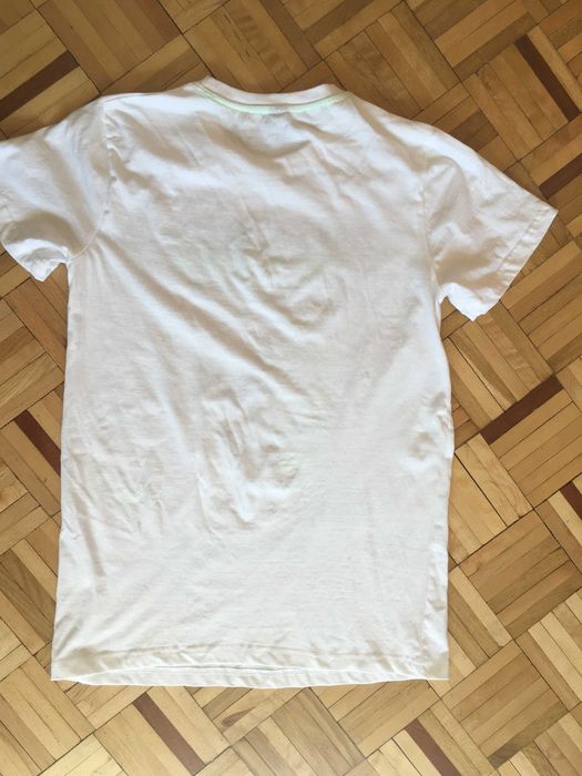 Biały z nadrukiem T-shirt Y.F.K. bawełna