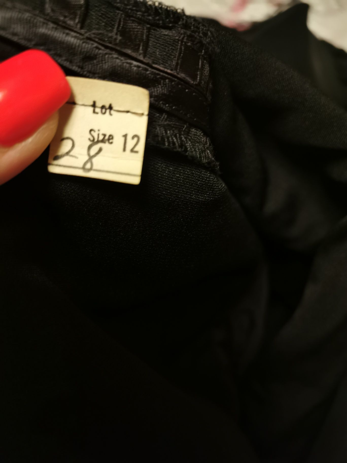 Sukienka czarna L elegancka 40 ozdobna kokarda 12 pogrzeb Karen Lavren