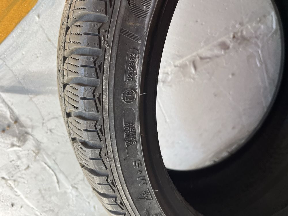 Продам зимові шини Good year 225/40 R 18