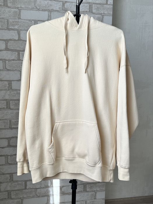 Худі бежеве pull and bear