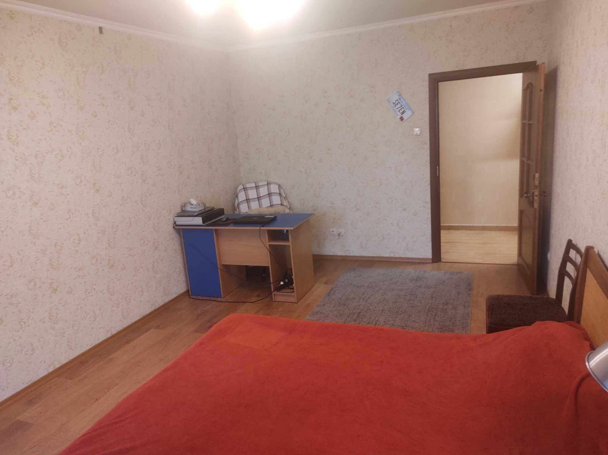 Продам 4х комнатную квартиру на Троещине 90 m2