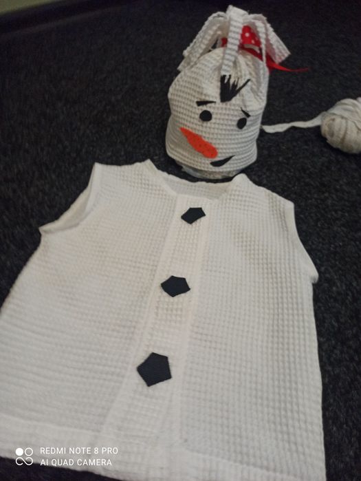 Новорічний костюм, сніговик. Шапка, морква