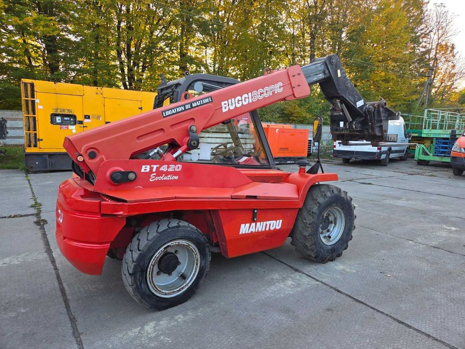 Телескопічний навантажувач, погружчик Manitou BT420, агро погрузчик